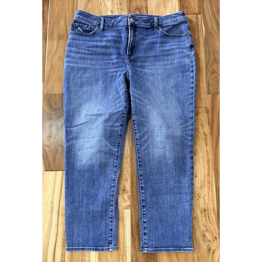 Chico's So Slimming‎ Girlfriend Slim Leg Crop Jeans Blue Denim Size 2.5